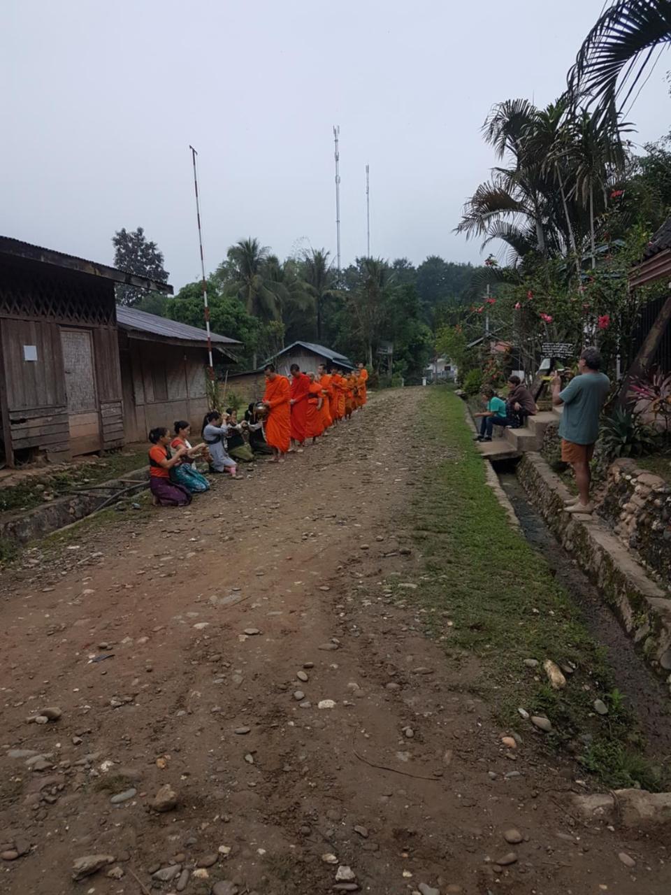 Lattanavongsa Guesthouse And Bungalows Muang Ngoi Esterno foto